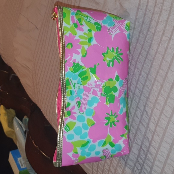 Lilly Pulitzer X Estee Lauder Floral Plastic Cosmetic Bag - Picture 3 of 7